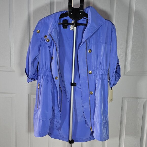 Ali Ro Jackets & Blazers - Ali Ro Women Light Blue Anorak Jacket W/Packable Hood - Size 8